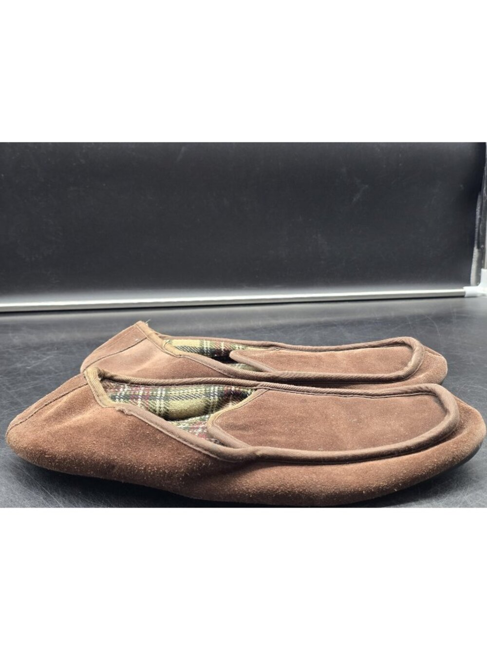 Totes Isotoner Slippers Shoes Mens Size 10.5 Brown Suede Slip On House Stains